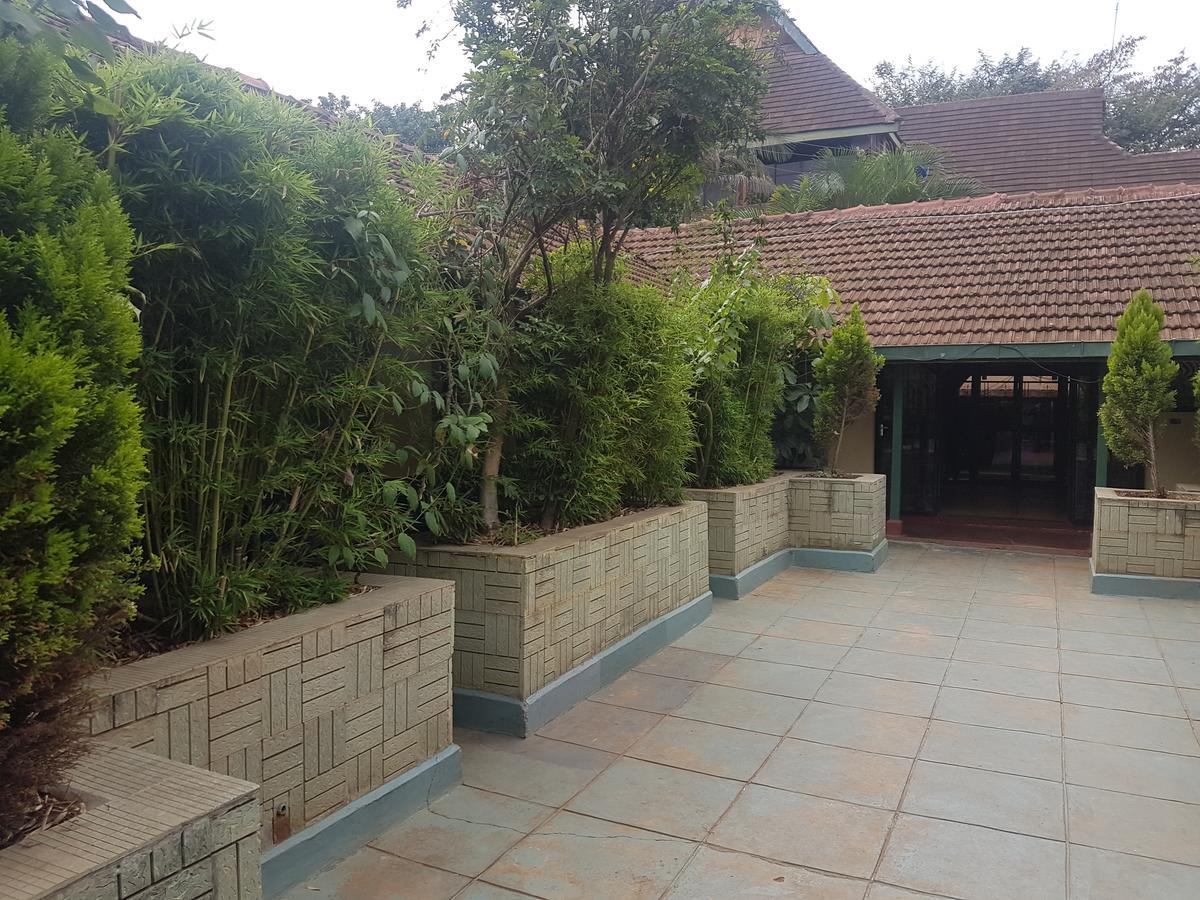 Kenya Continental Hotel Nairobi Bagian luar foto
